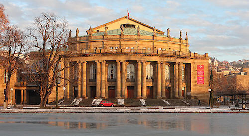 A Opernhaus de Stuttgart